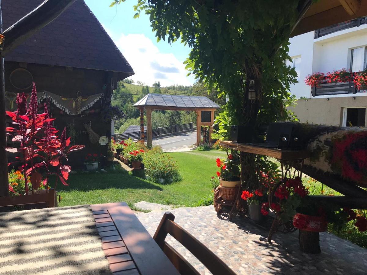 Casa Relax Hotell Văleni Eksteriør bilde