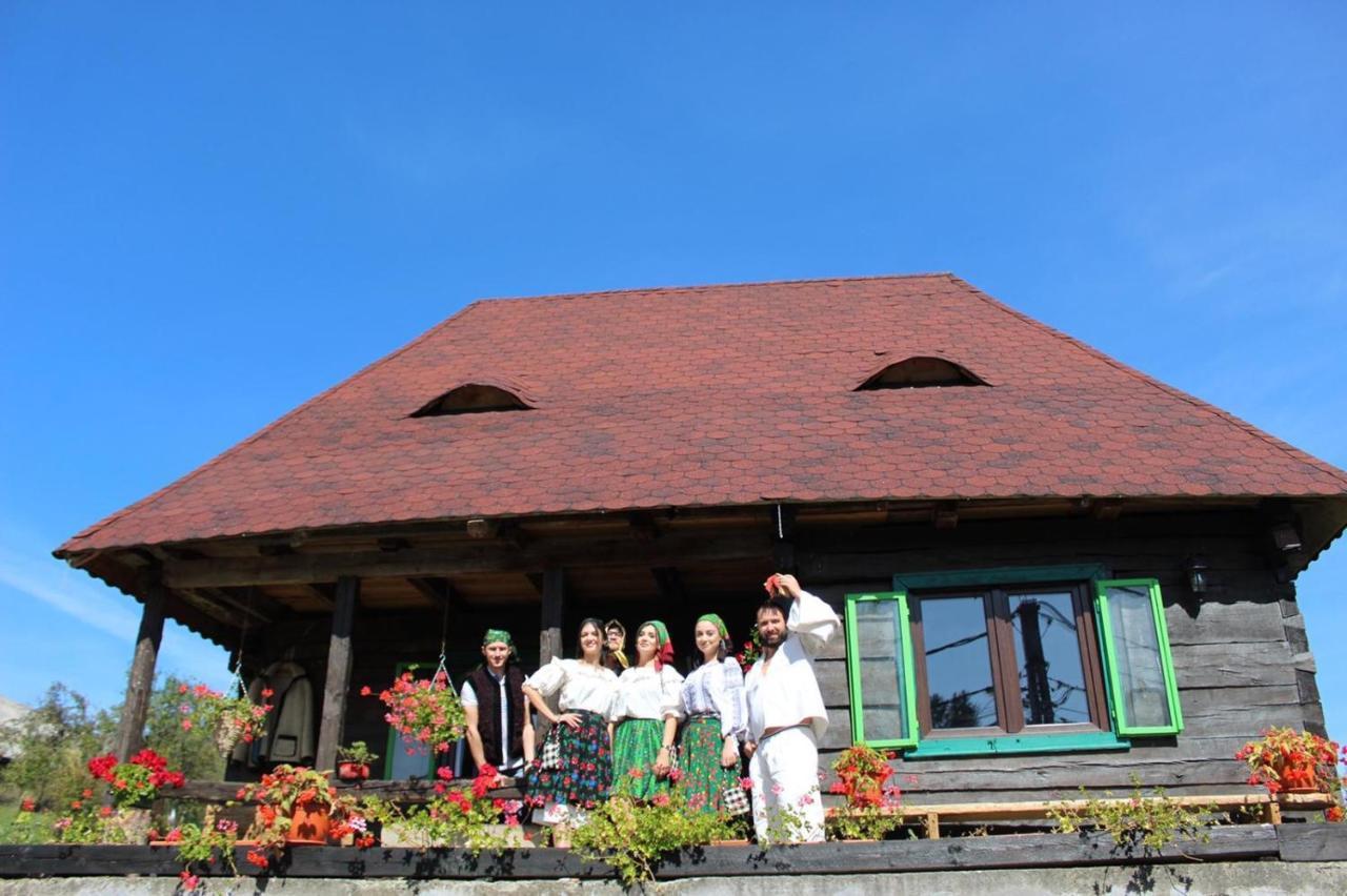 Casa Relax Hotell Văleni Eksteriør bilde
