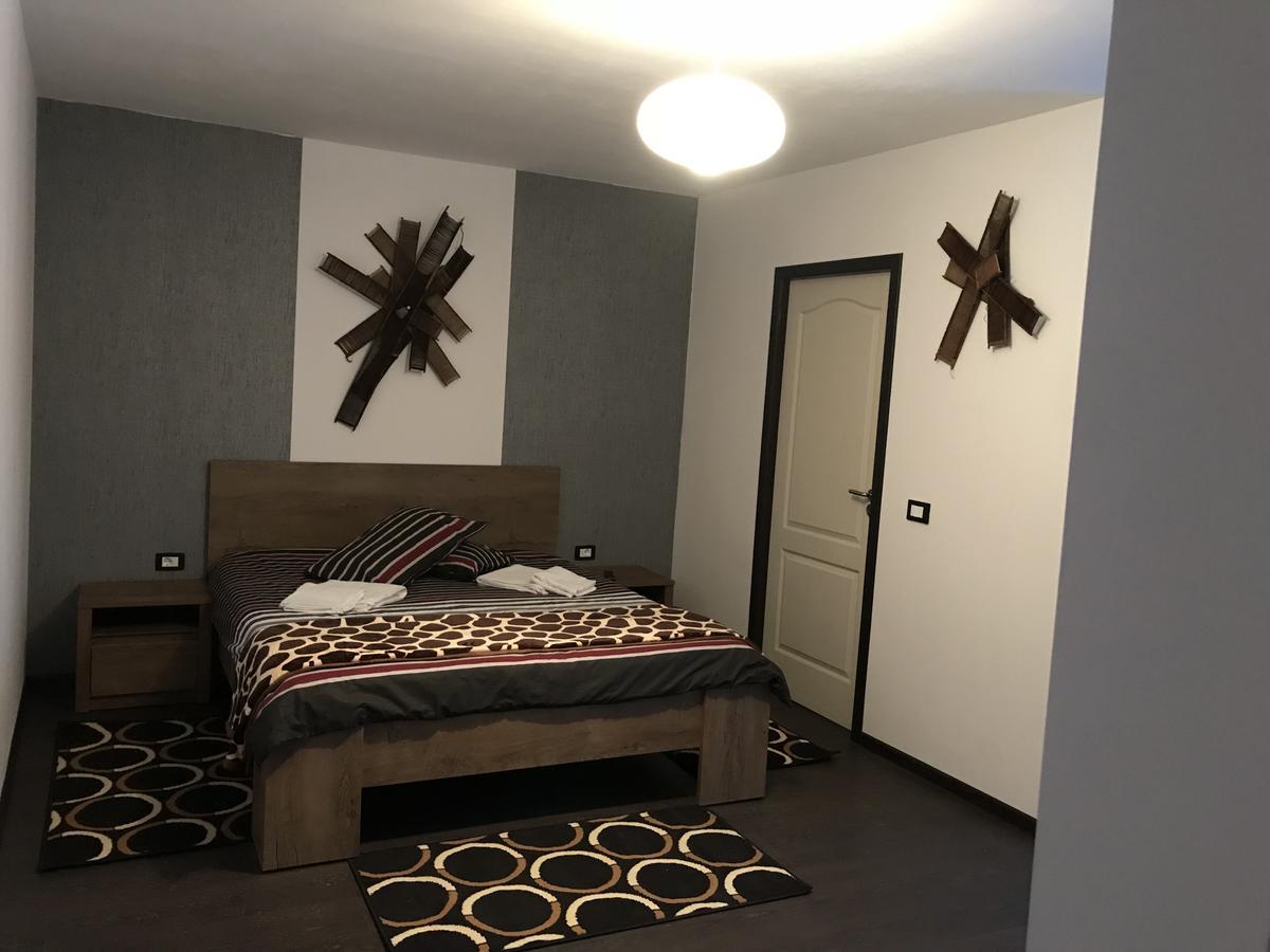Casa Relax Hotell Văleni Eksteriør bilde