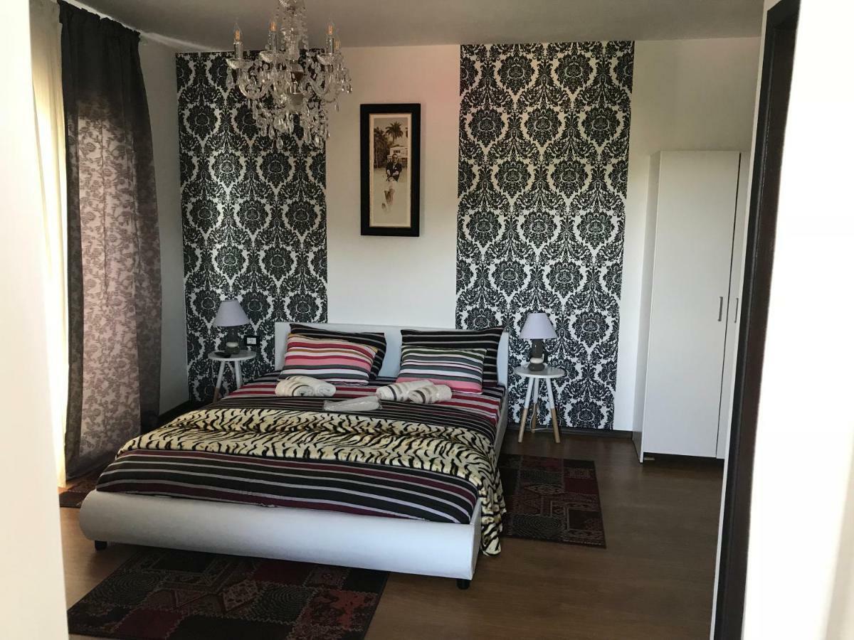 Casa Relax Hotell Văleni Eksteriør bilde