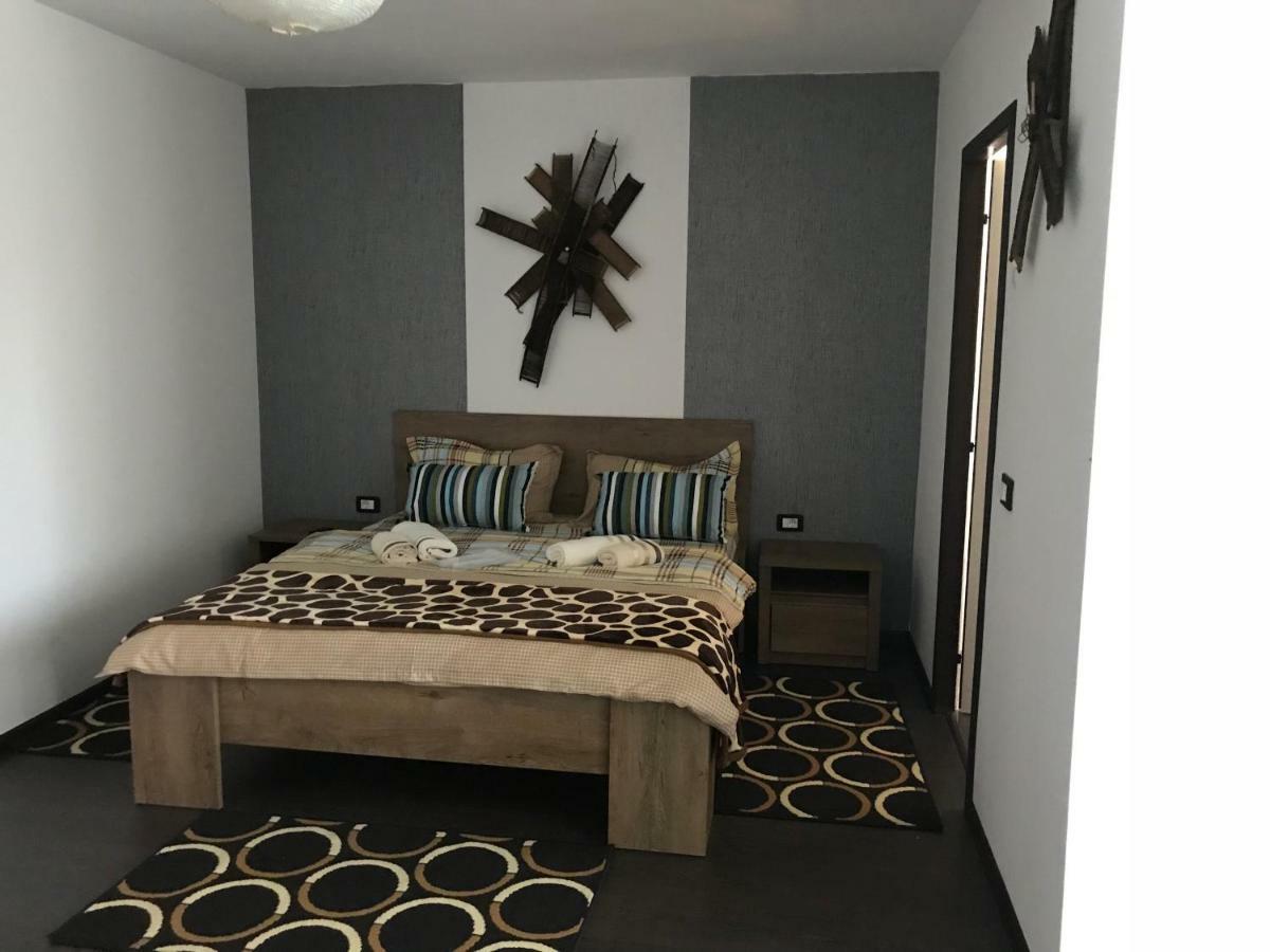 Casa Relax Hotell Văleni Eksteriør bilde