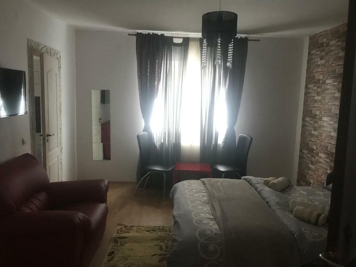 Casa Relax Hotell Văleni Eksteriør bilde